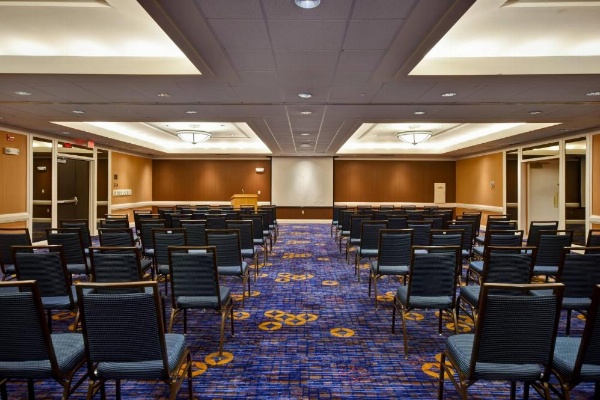 Courtyard by Marriott Cape Cod Hyannis image 25